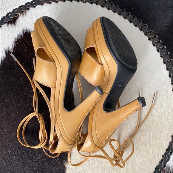 Tod’s Ankle Wrap sandal - Picture 2 of 6